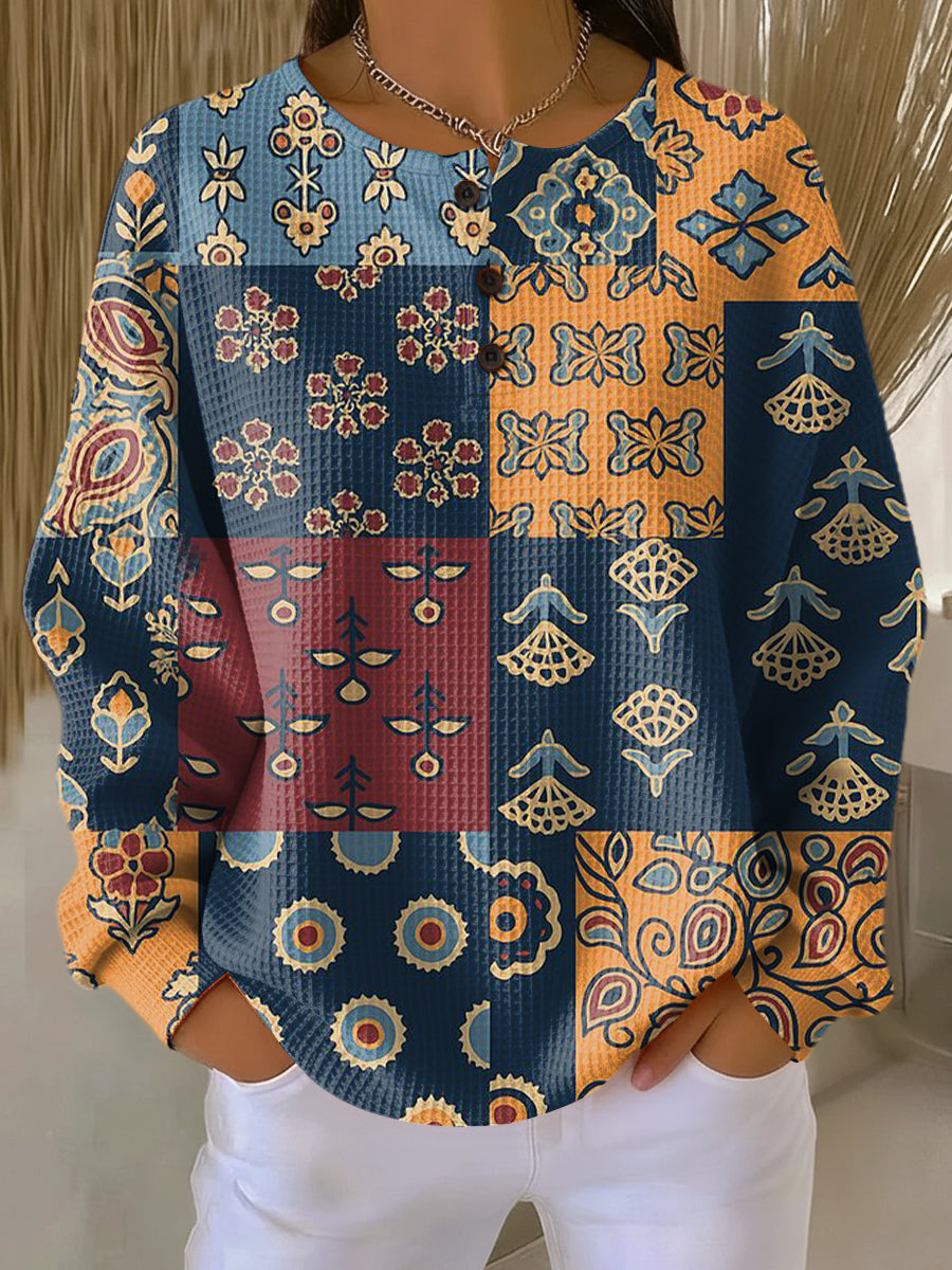 Anika | Pull med Blomstertrykk i Etnisk Tartan