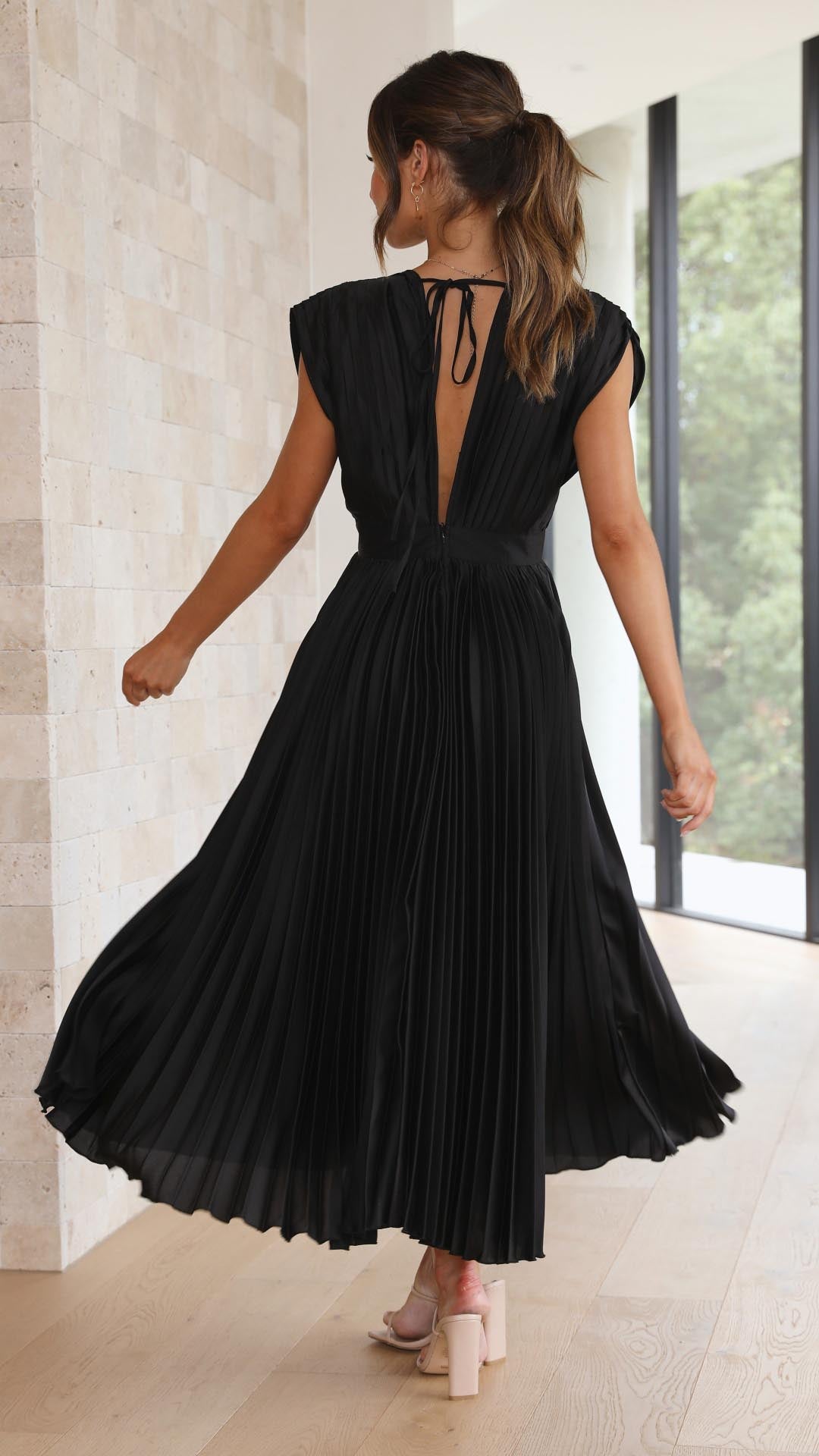 Isla | Elegant plissékjole