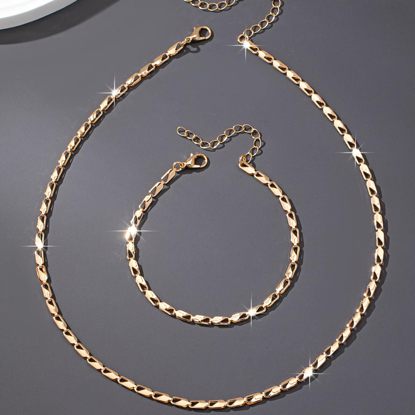 Elegant 18k Gull Halskjede og Armbånd Sett