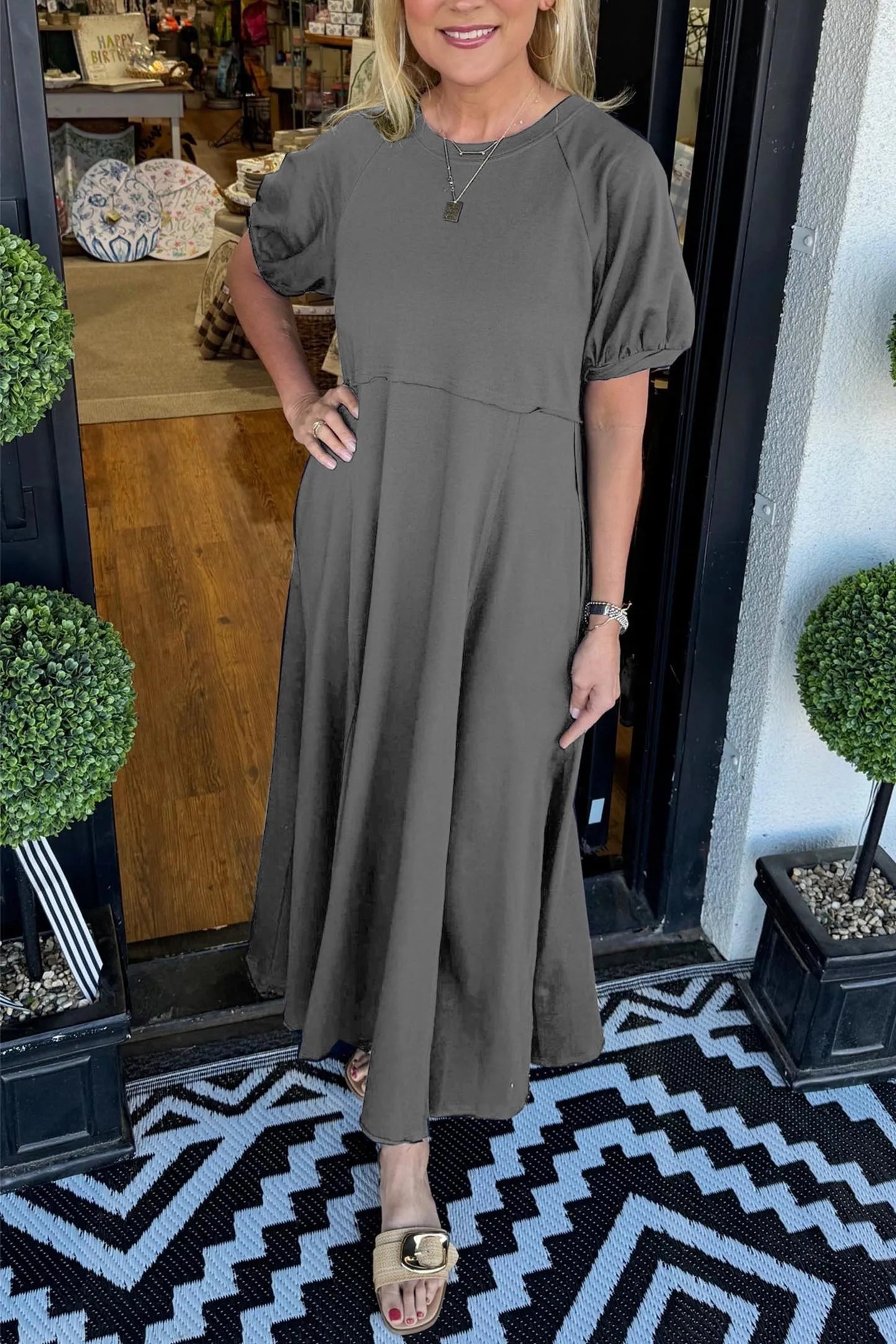 ODETTE | Puff-Erme Maxi for Flatterende Eleganse og Komfort