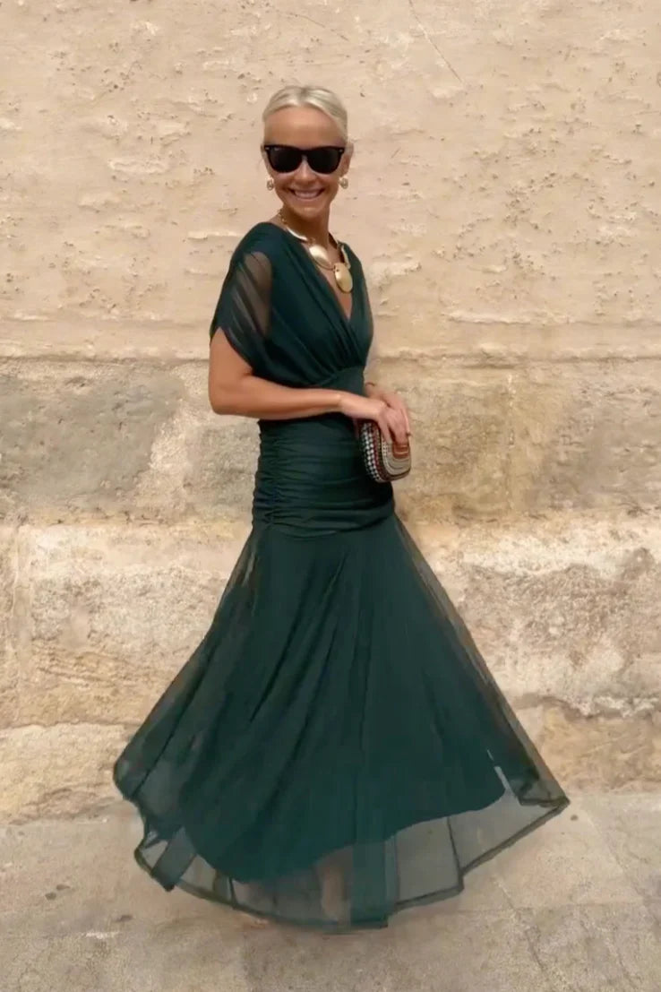 ISABELLA | Elegant Maxi Kjole med Smigrende Midje og Tidlaus Klasse