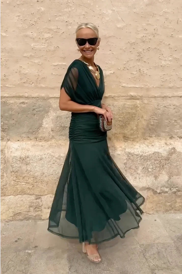 ISABELLA | Elegant Maxi Kjole med Smigrende Midje og Tidlaus Klasse