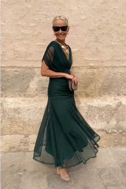 ISABELLA | Elegant Maxi Kjole med Smigrende Midje og Tidlaus Klasse