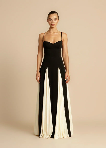 Oshrit™ | Elegant Kontrast Volanger Maxi Kjole