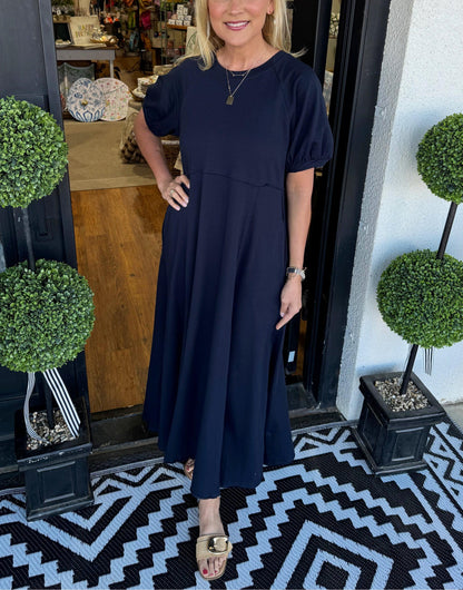 ODETTE | Puff-Erme Maxi for Flatterende Eleganse og Komfort