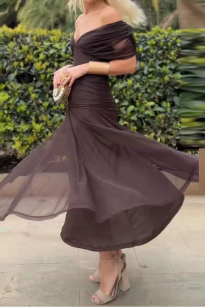 ISABELLA | Elegant Maxi Kjole med Smigrende Midje og Tidlaus Klasse