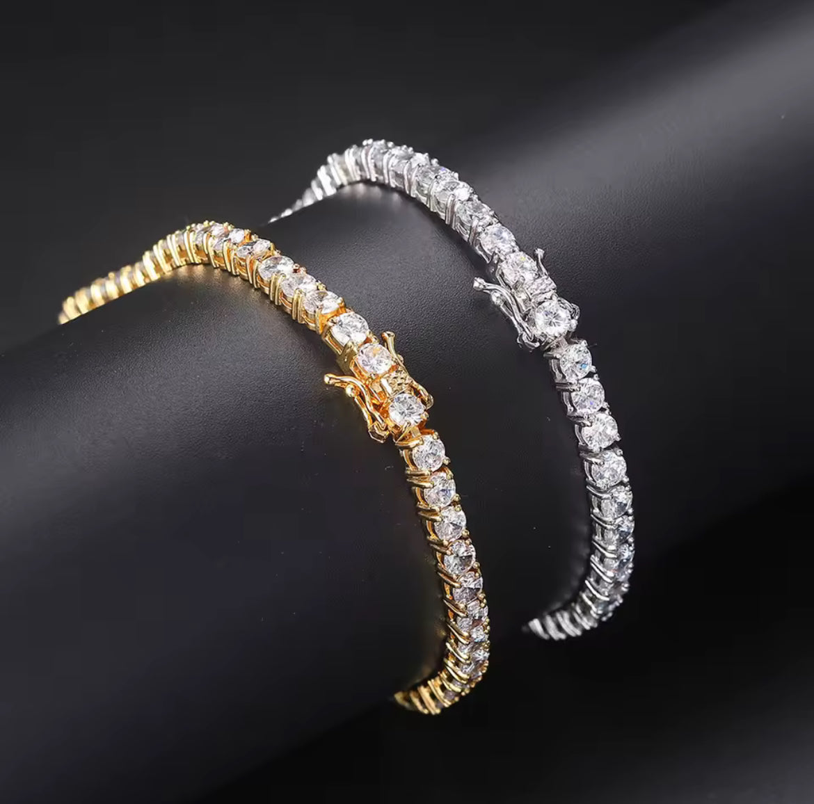 Tennisarmbånd med iskrystaller
