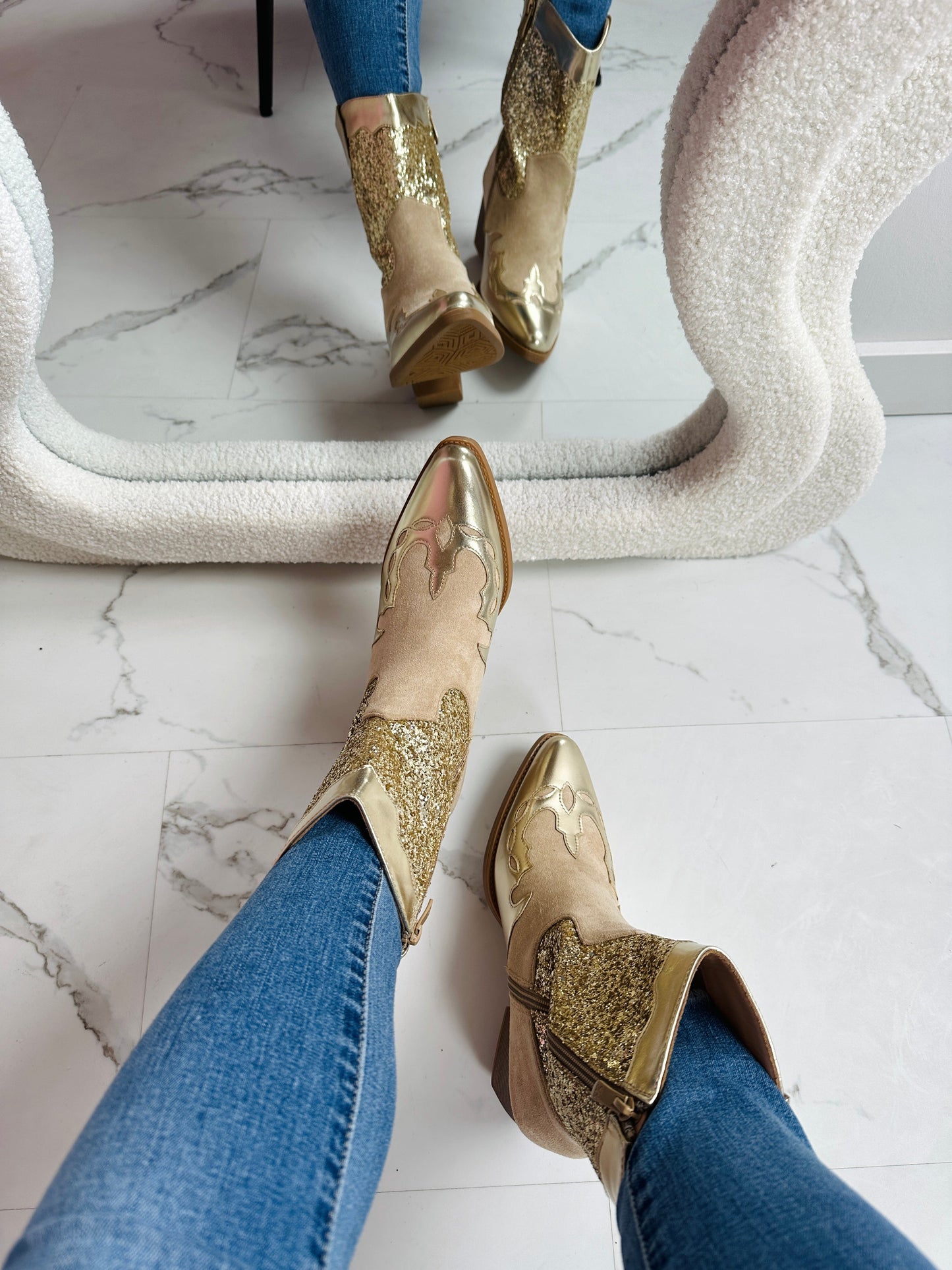 Glitrende Gull Cowboy Boots
