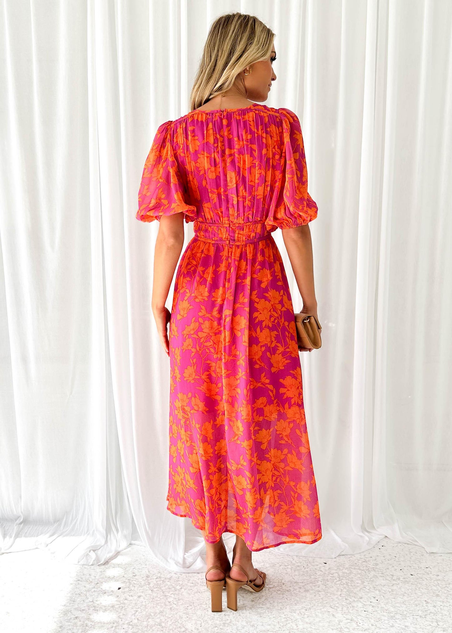Luna™ | Moderne Flora Midi-kjole