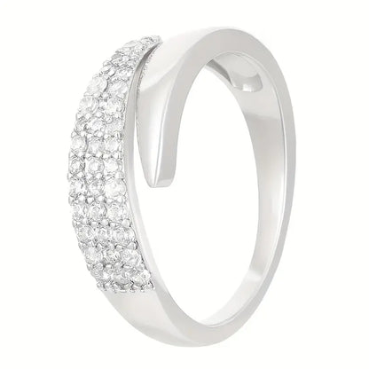 Elegant Ring med Glitrende Steiner
(1+1 Gratis)