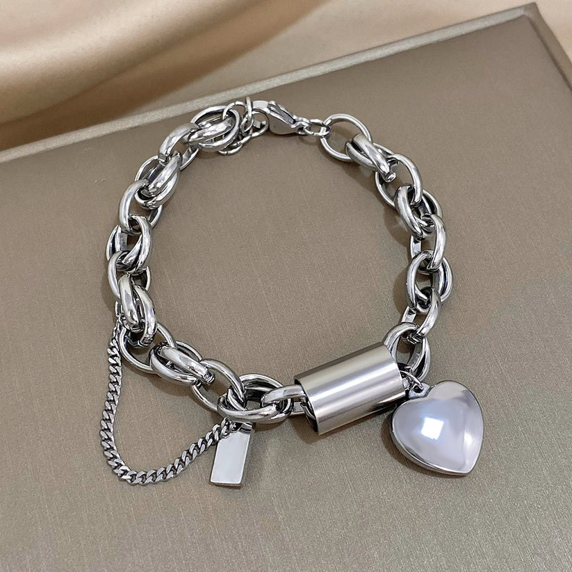 Elegant Hjerteformet Chunky Armbånd