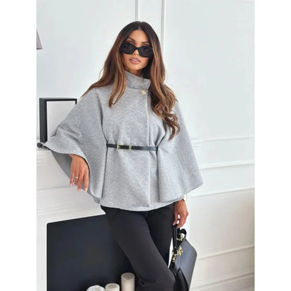 Amalia | Regular Fit Frakk med Justerbart Livbelte