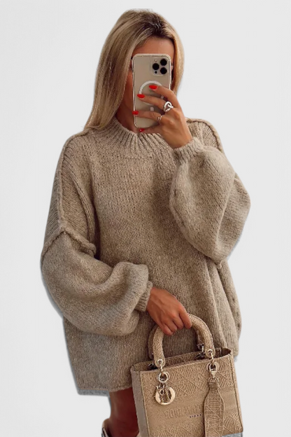 Cassia | Oversized Genser i Strikket Materiale med Ballongerm