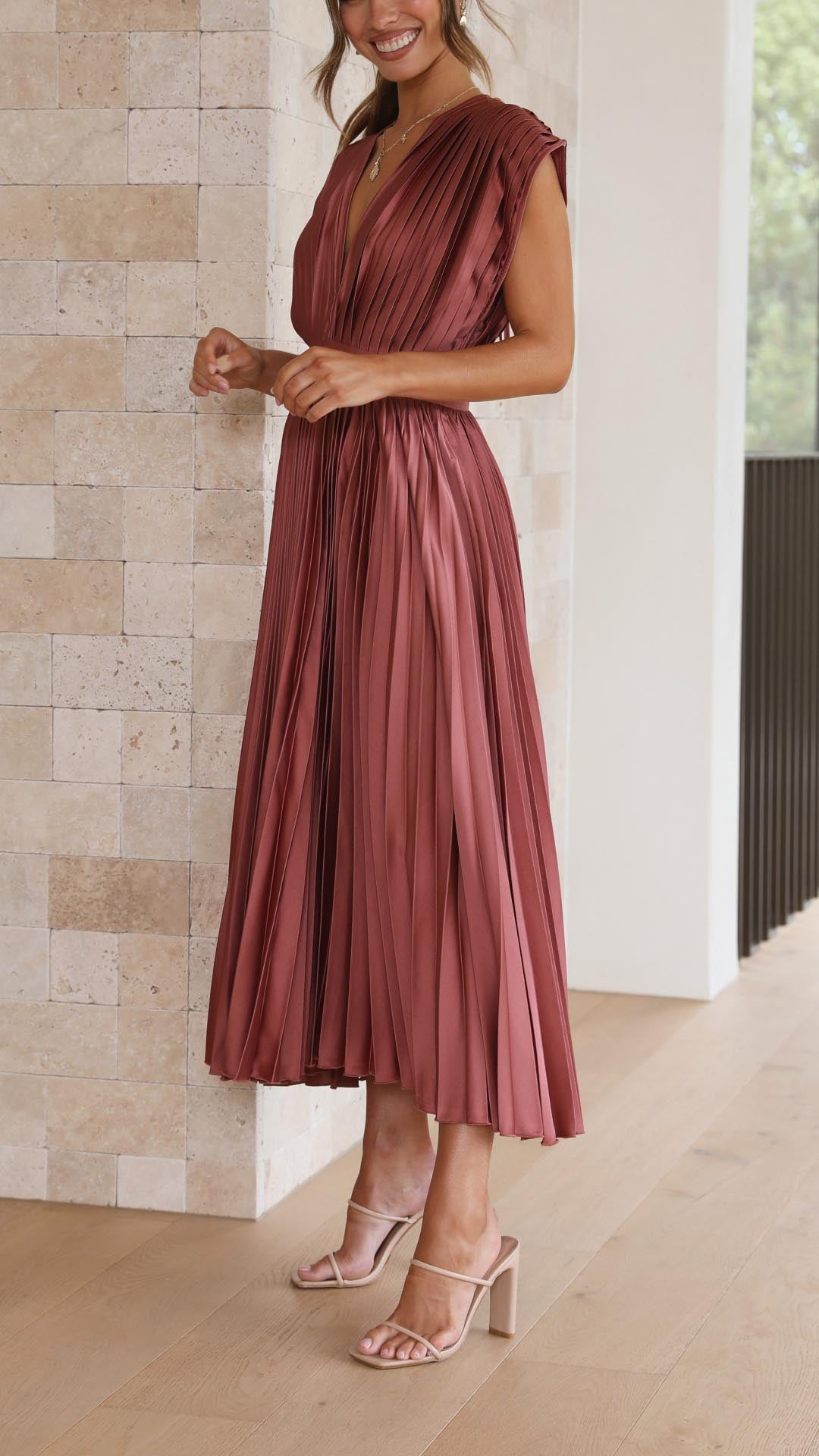 Isla | Elegant plissékjole