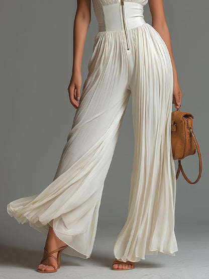 ESSENSIELL – Hvit Plisserte Chiffon Jumpsuit for Kvinner