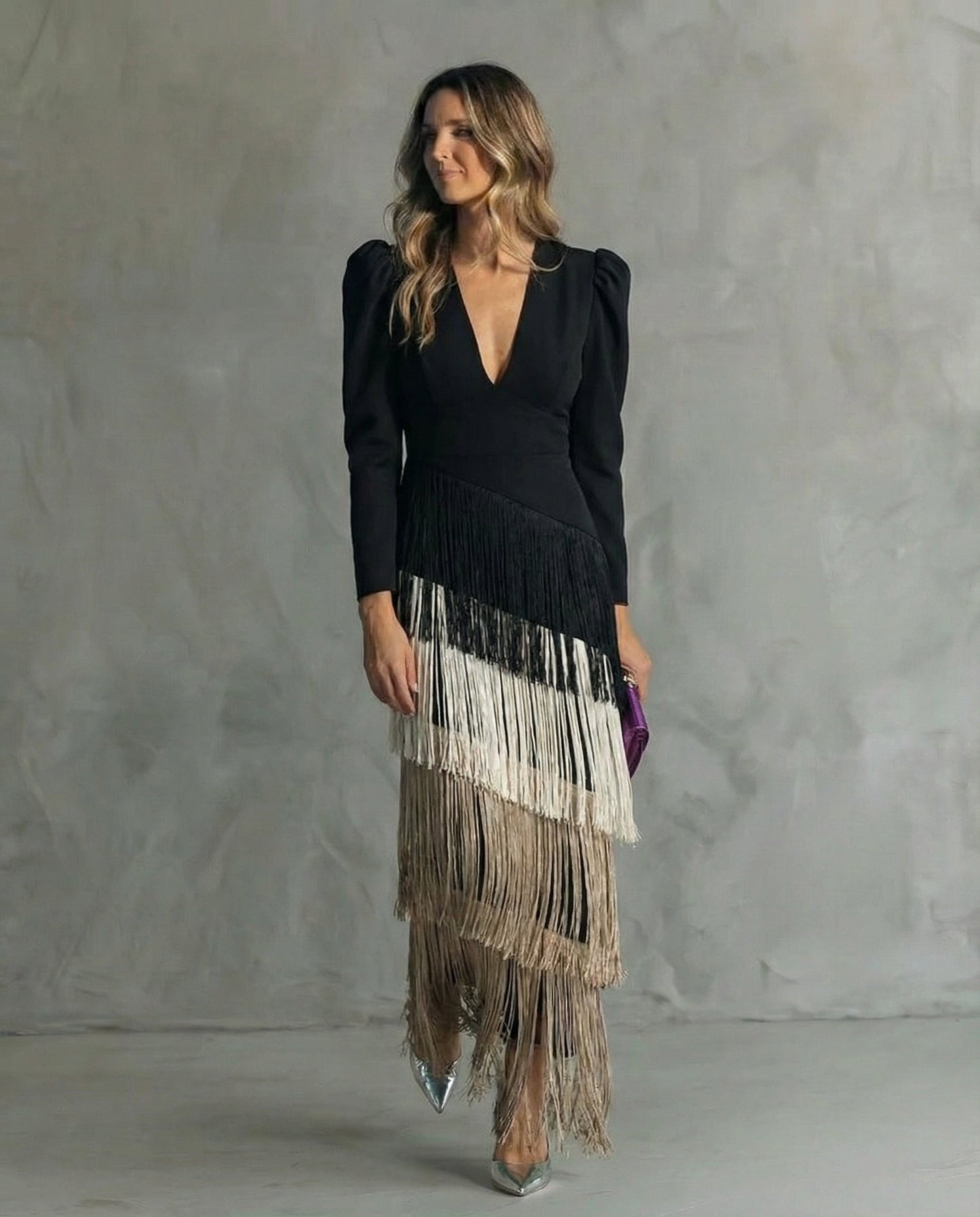 Chiara – Elegant Kjole med Frynseermer
