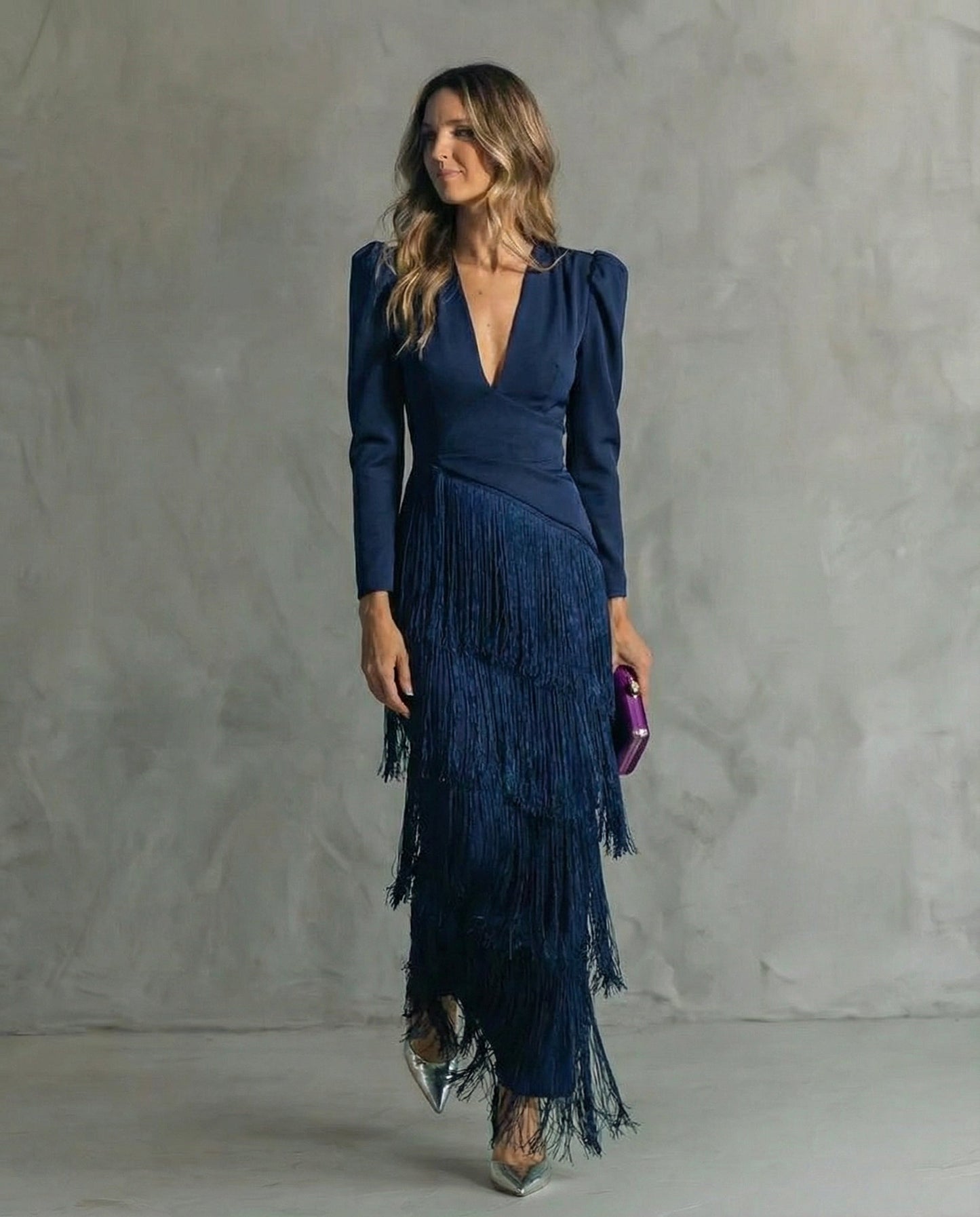 Chiara – Elegant Kjole med Frynseermer