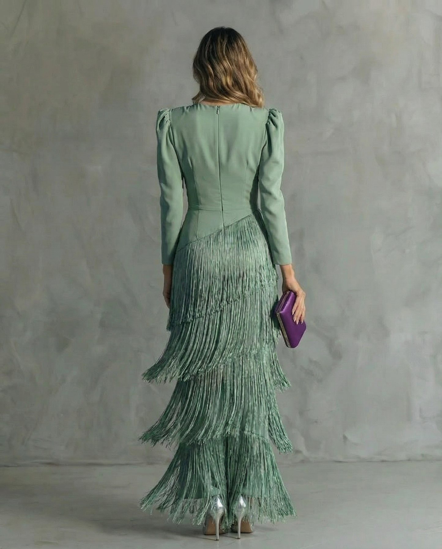 Chiara – Elegant Kjole med Frynseermer