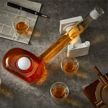 Whiskyflaske - Golfklubbsett-utgave med glass