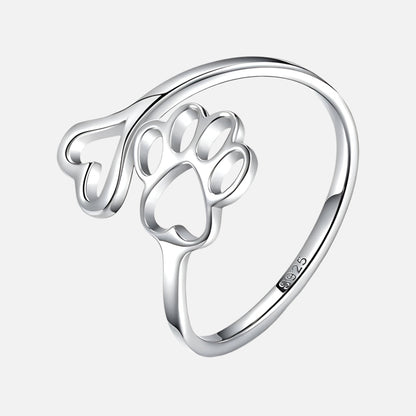 Håndlaget ring med pote og hjerte