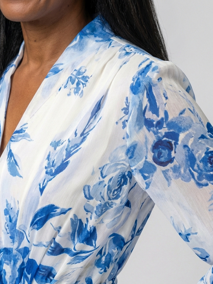 Lillian | Blomstrete langermet omslags maxi-kjole